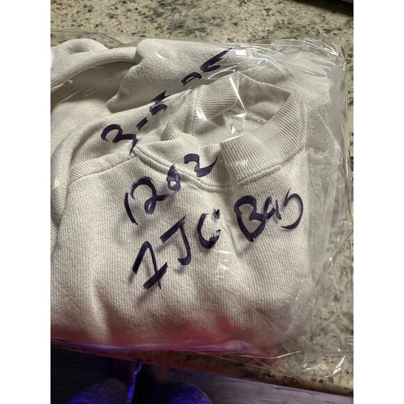 Vtg 90s Embroidered LOGO Waikiki Hawaii Crewneck Souvenir Sweatshirt Mens M Read - Picture 11 of 11